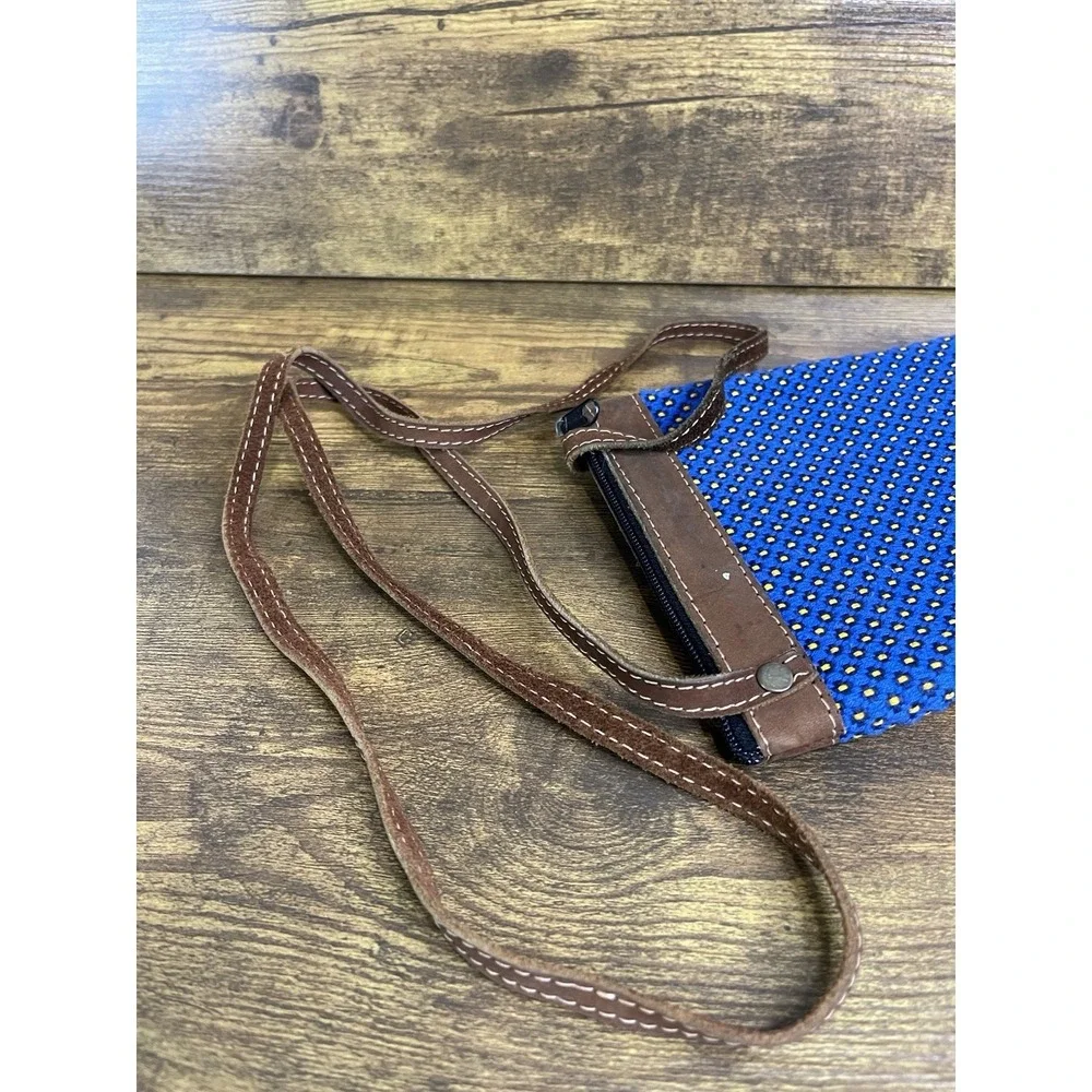 Rare ‎ Crossbody Bag Artesanal Blue